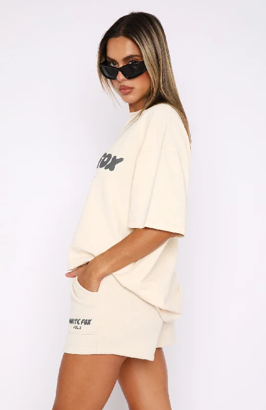 Offstage Oversized Tee Pebble