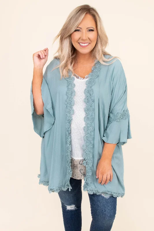 A Romantic Twist Kimono, Ash Blue