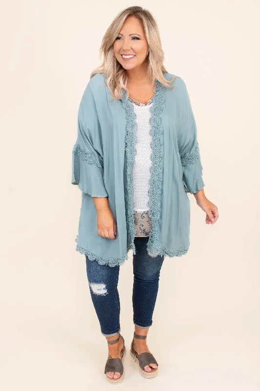 A Romantic Twist Kimono, Ash Blue