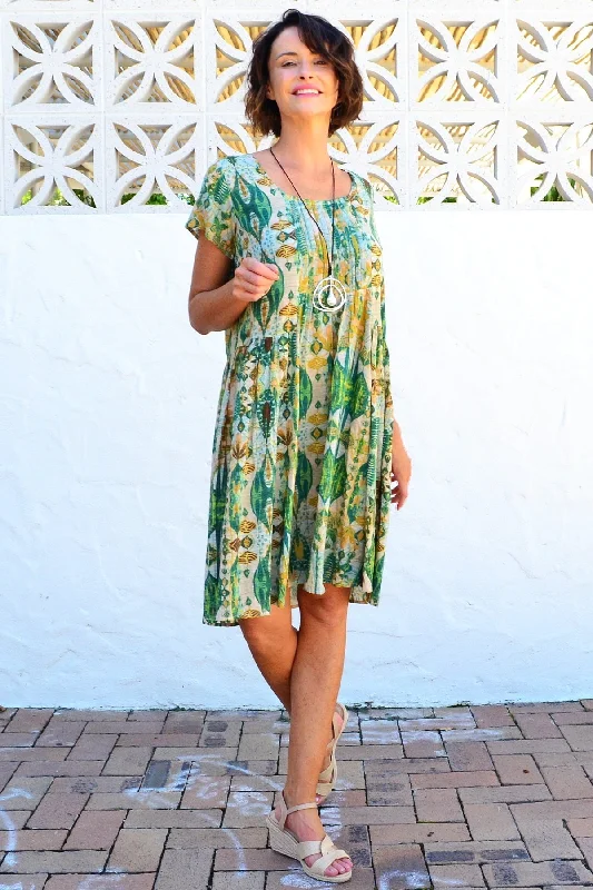 Abstract Green Pintuck Pleats Tunic Dress