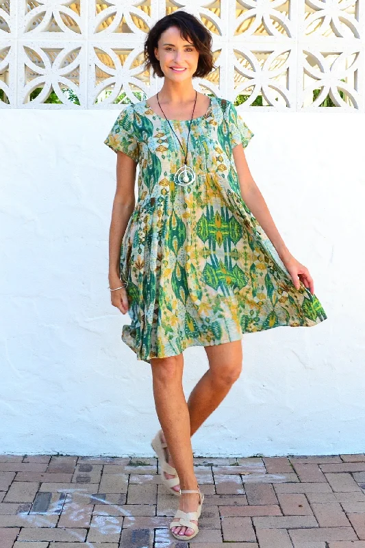 Abstract Green Pintuck Pleats Tunic Dress