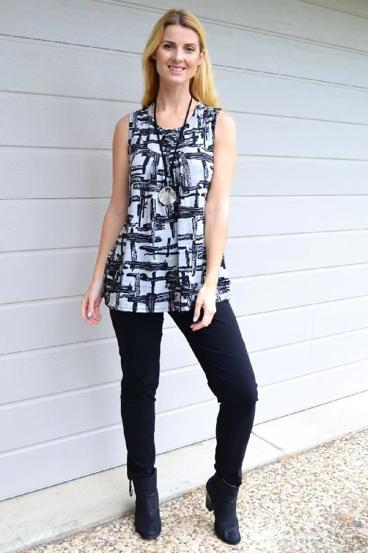 Abstract Sleeveless Fleece Tunic Top