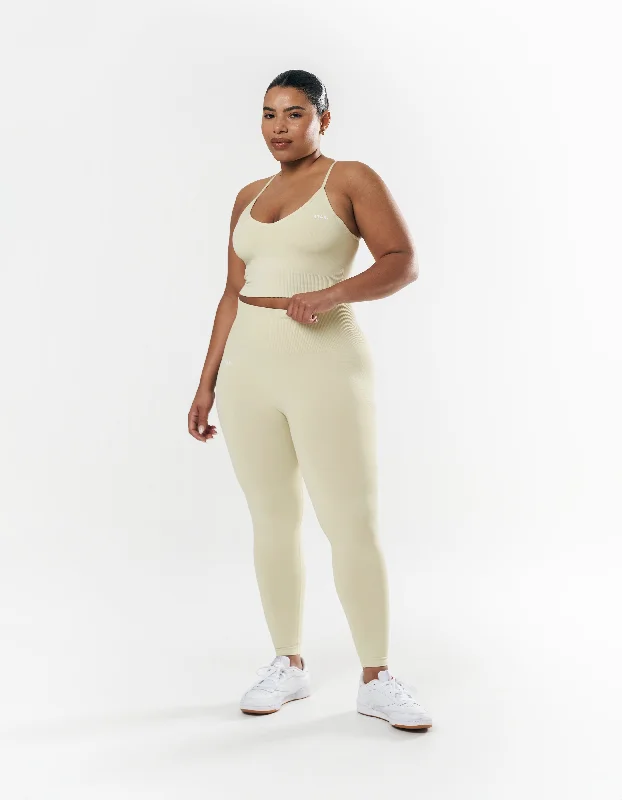 Premium Seamless Strappy Crop - Vanilla Essence